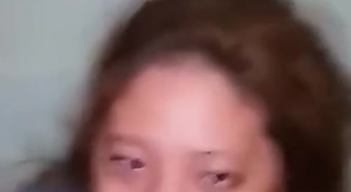 Married Filipina wife gives foreigner a blowjob