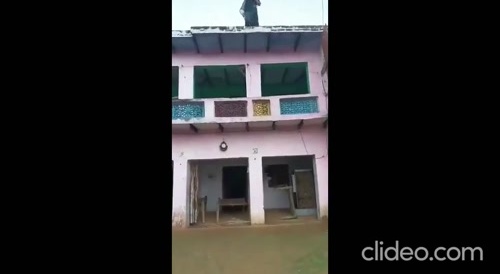 Woman jumps off roof after husband's dare... !