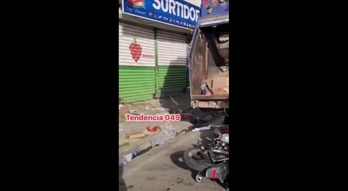 Motorcyclist rams garbage truck & dies... !