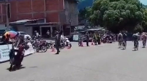 Pretty kaotic bike crash