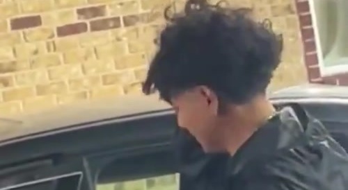Dude Gives Tranny a Blow Job - Busted!