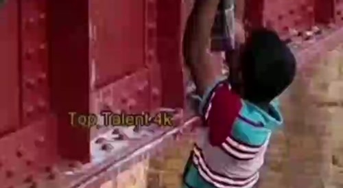 Indian Guy Out-Smarts A Train!
