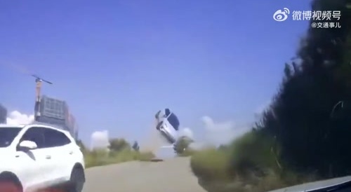 A Flying Tesla!