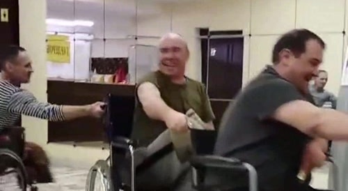 The fun life of a Russian soldier