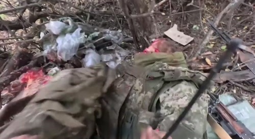Execution of wounded Ukrainians.