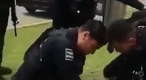 Mexican Man Stabs Himself Before ICE Gets Him