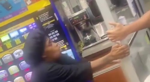 Retired Ratchet Fights 7-Eleven Worker