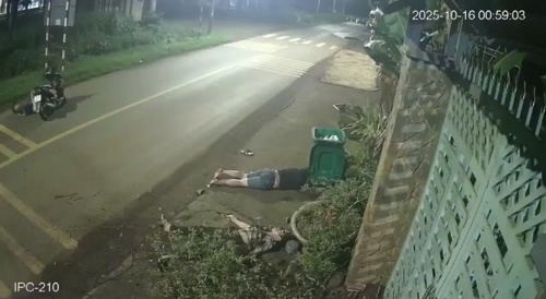 3 Men On A Scooter In Vietnam Crash