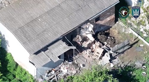 on the shitty toilet again