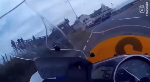 Death on two wheel. (Compilation)