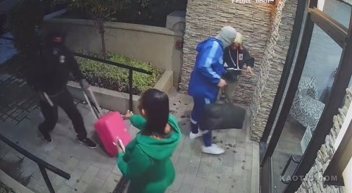 Atlanta: Two strippers were robbed