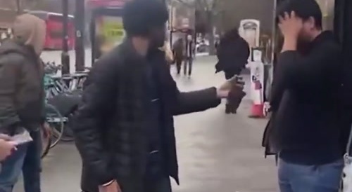 Migrant Shoplifter Gets Beat Up by Indian Workers