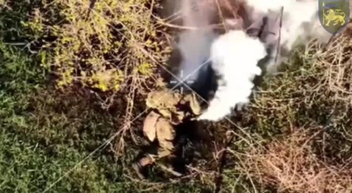 russian becomes smoke grenade