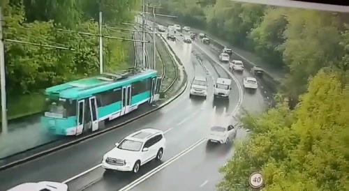 Man falls from tram and get run over