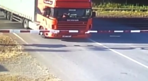 Incredible Negligence from the Truck Driver