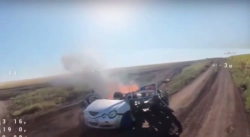 Russian UAV targetting car full of civilians near Kramatorsk