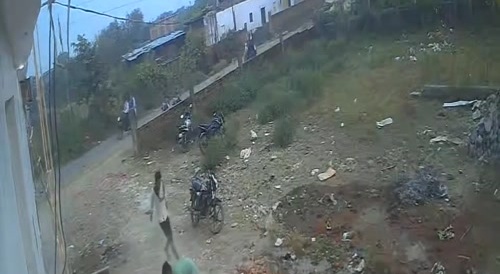 Painter's Accident In India