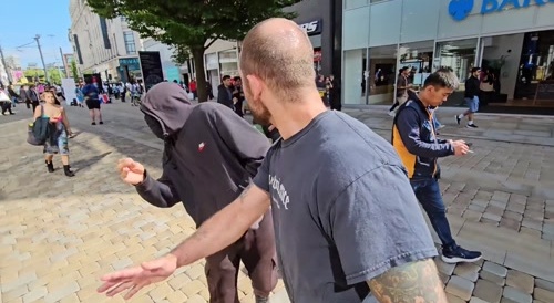 Thug gets taught a lesson