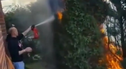 Bush burning spreads to other foliage