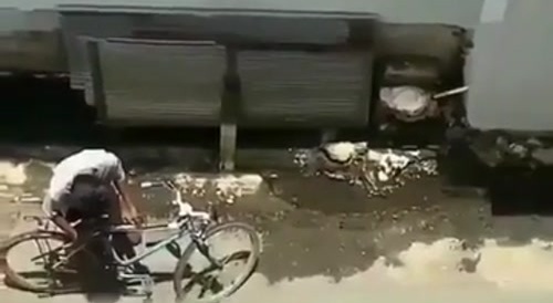 Guy steals panties with the help of a stick