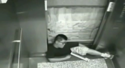 elevator starts too early