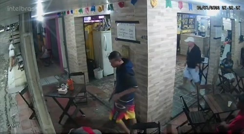 Off Duty Cop Gets Shot With His Own Gun