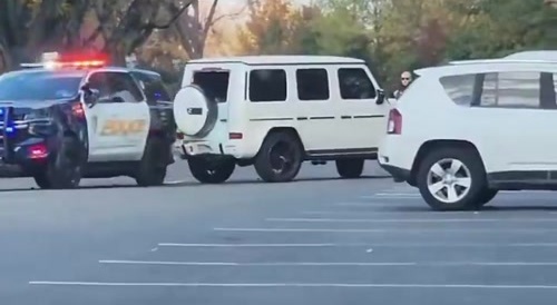 Police shoot up Mercedes G-Wagon driver