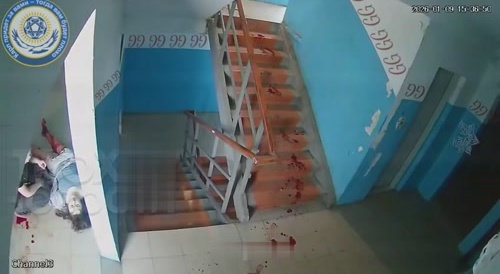 Wife caught her husband and mistress