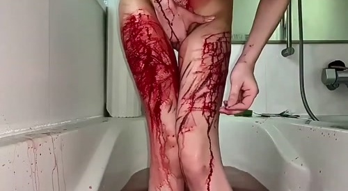 a girl cuts her skin
