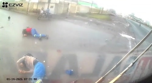 Pair on speeding bike crash into turning bus, killing 1