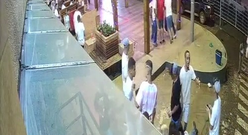 Resisting only 4 hours in New Year 's Eve