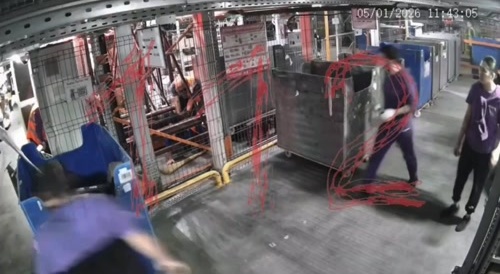 Muslim Cleaning Woman Gets A Squishing