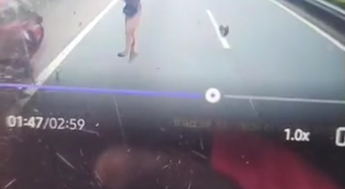 Biker gets ragdolled