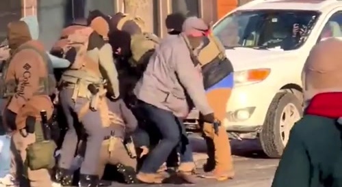 Minneapolis Feds Kill Man (Gun Angle)