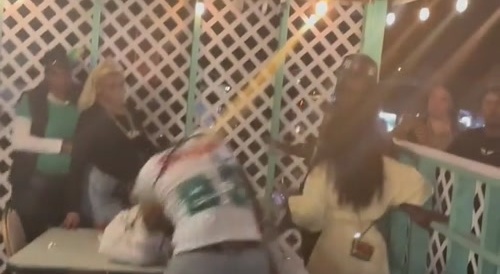 Mardi Gras Brawl Offers Floopy Boobs and Stinky Azz