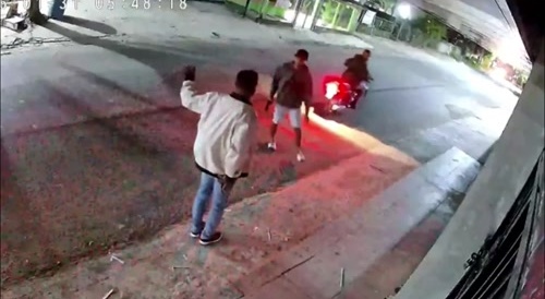 Robber Stabbed in the Neck After Failed Santo Domingo Mugging