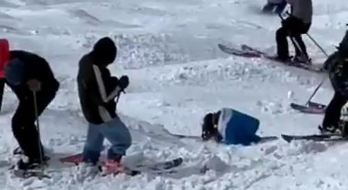 Reckless and dangerous skiier