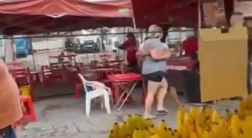 Latin Karen Attacks Food Workers