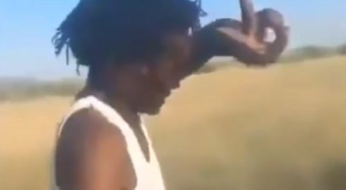 Black dude executed with machine gun