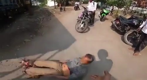 Stupid Idiot loses Legs Under Train