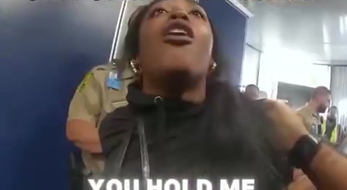 X-Army Ratchet Gets Kicked Off Plane