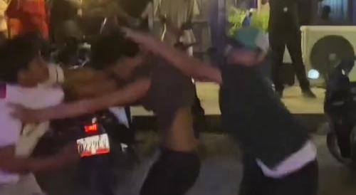 Bunch of idiots fighting for the bitches