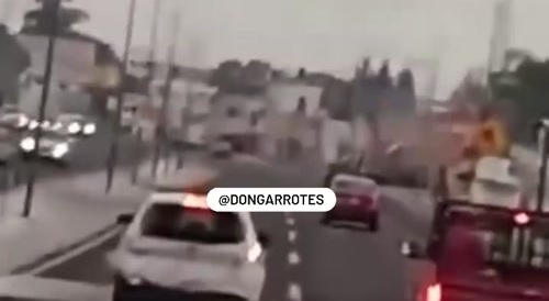 Bus Driver Takes Revenge On Angry Car Driver