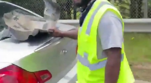 Guy loses mind after another guy hits his car and flees