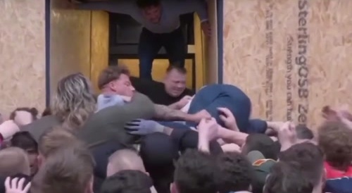 Fighthing On Top Of Crowds