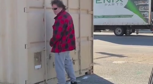 Stupid Idiot Pisses his Pants