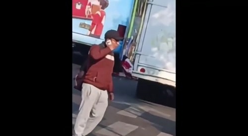 Man Slits Throat On Bus