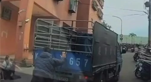 Stupid Idiot Forgets Parking Brake on Truck