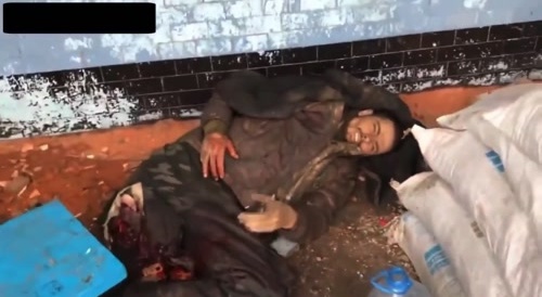 Friend finds his Leg for him