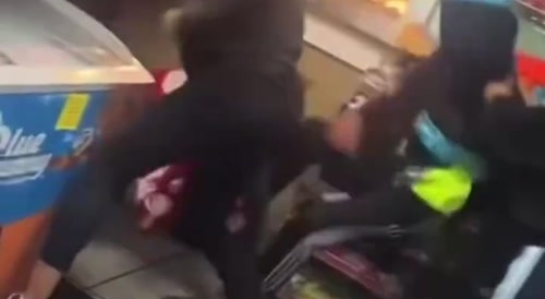 Liquor Store Beatdown - in da hood'